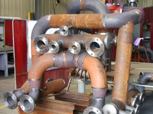 imgi_11_tuyauterie-complexe-DtHpfzNh